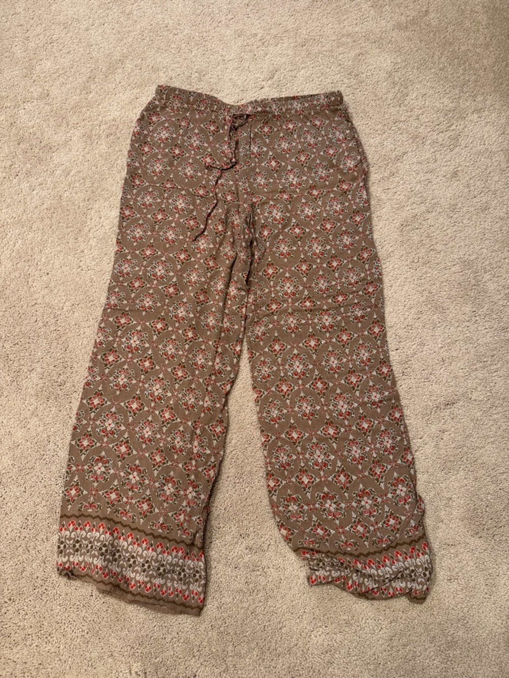 Max Studio Brown Floral Rayon pants with Cream and Red Accents